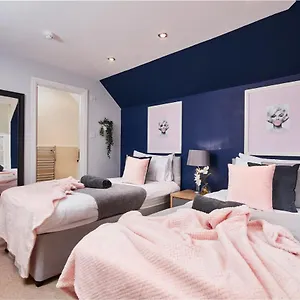 Striking Monroe Suite! , Bath United Kingdom
